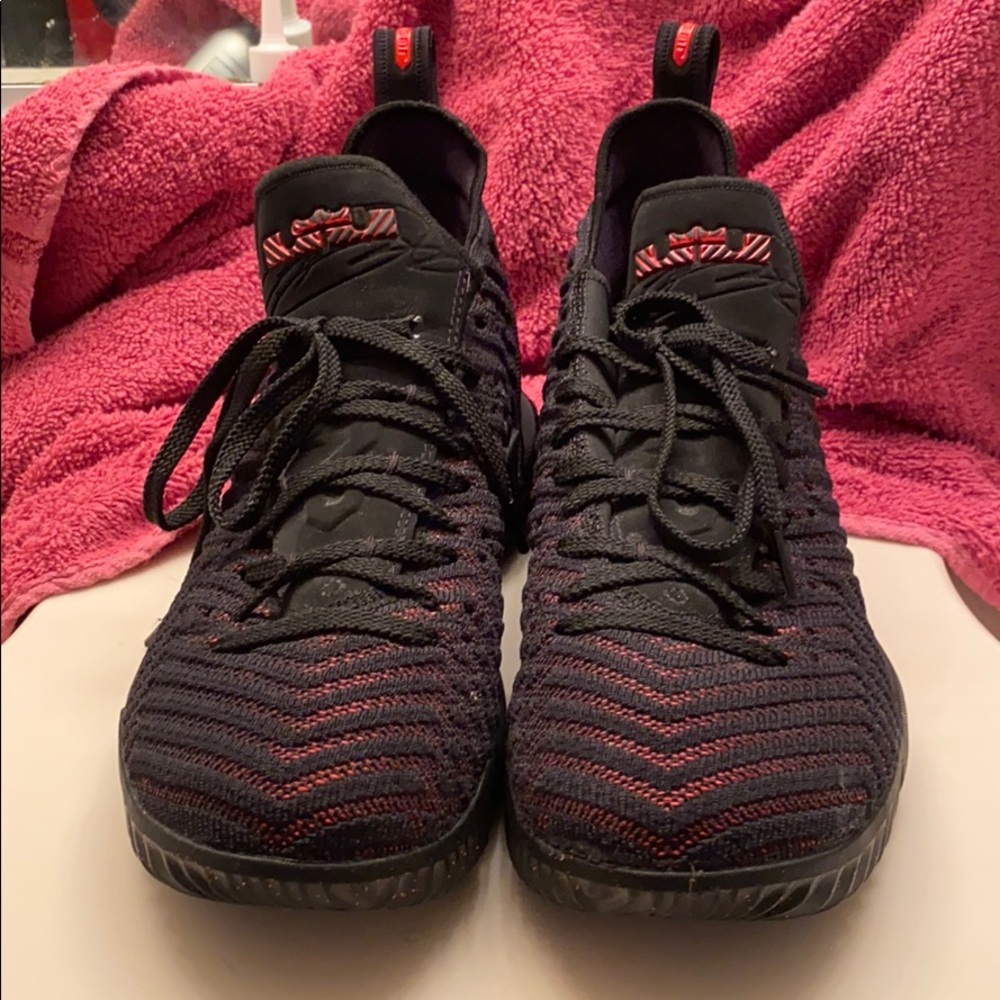 LeBron 16’s